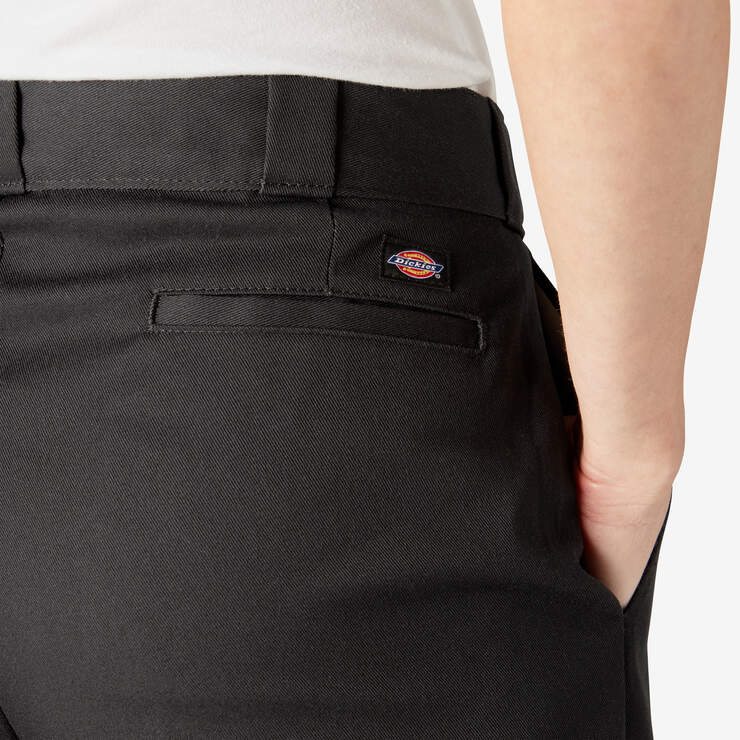 Dickies Women's Petite Wrinkle Resistant Multi Use Pocket Pant